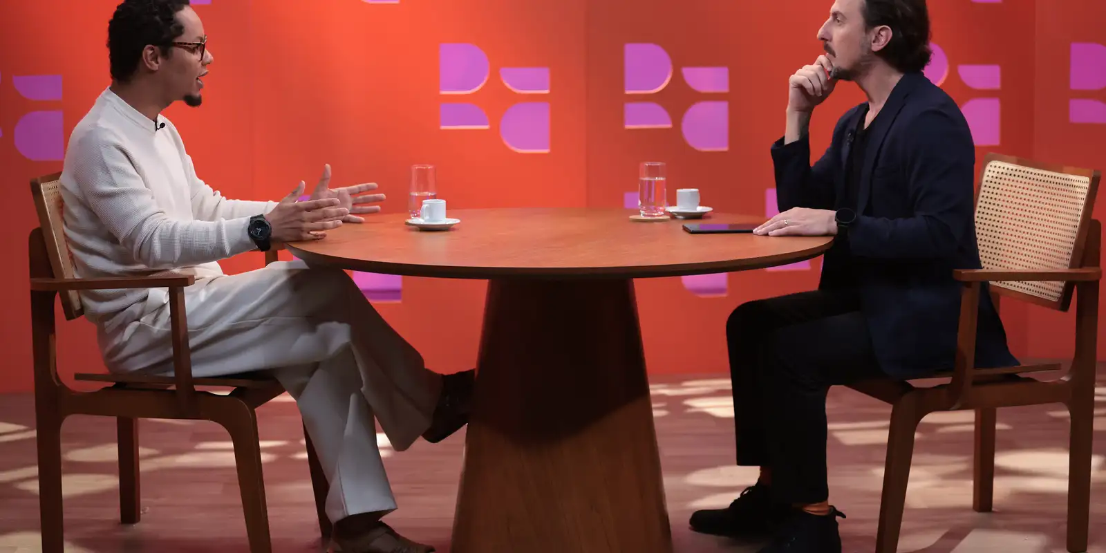 Prisão por falsificação, perda de dinheiro e ficha suja: os reais riscos de comprar CNH.